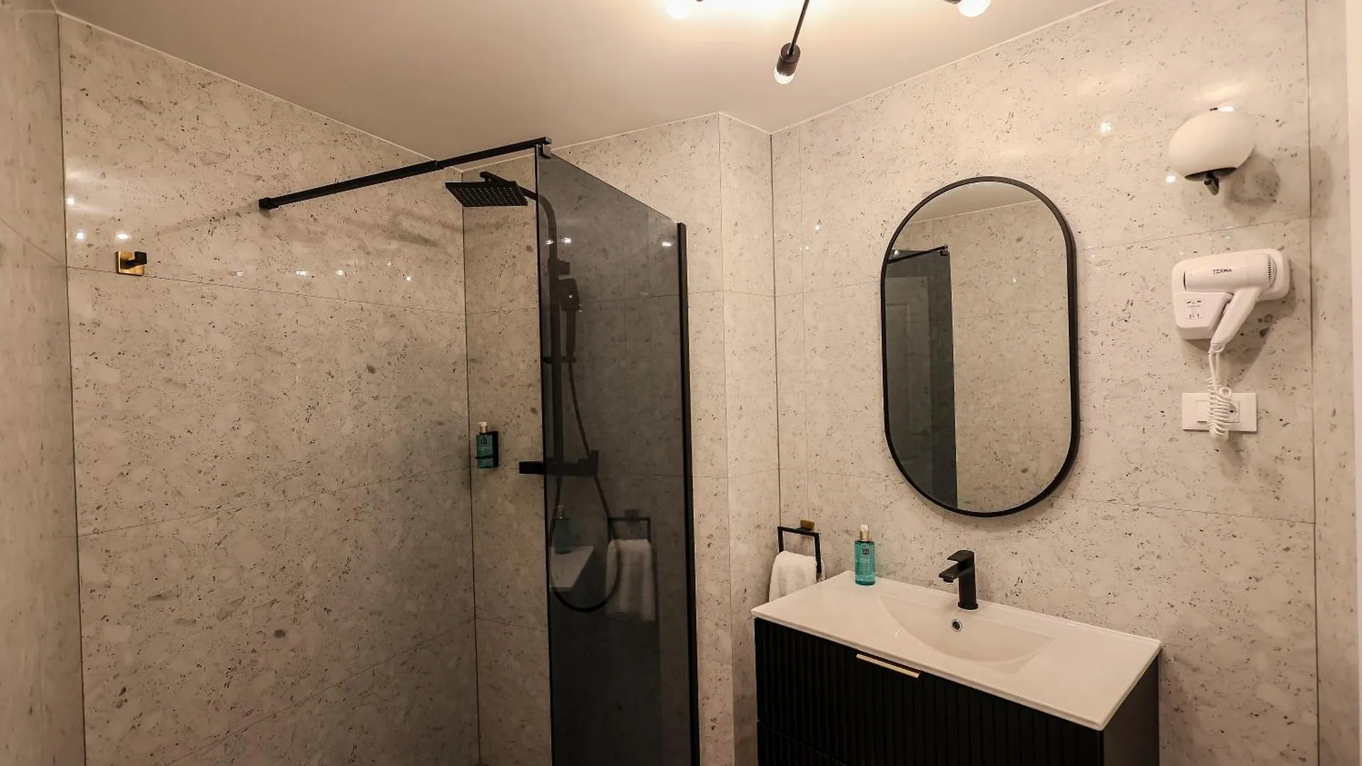 Prisca Luxury Rooms With Breakfast Split 0*,