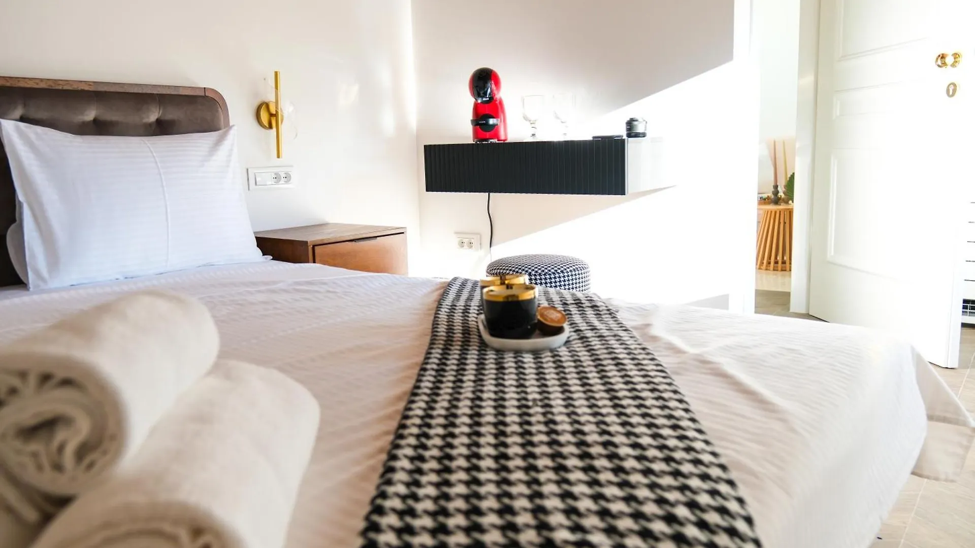 Prisca Luxury Rooms With Breakfast Split Bed & Breakfast