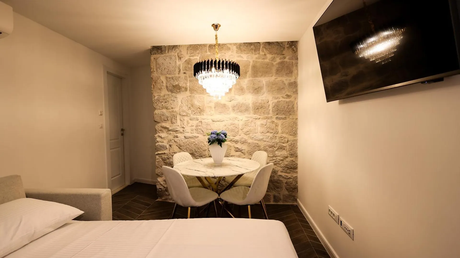 Prisca Luxury Rooms With Breakfast Split Bed & Breakfast