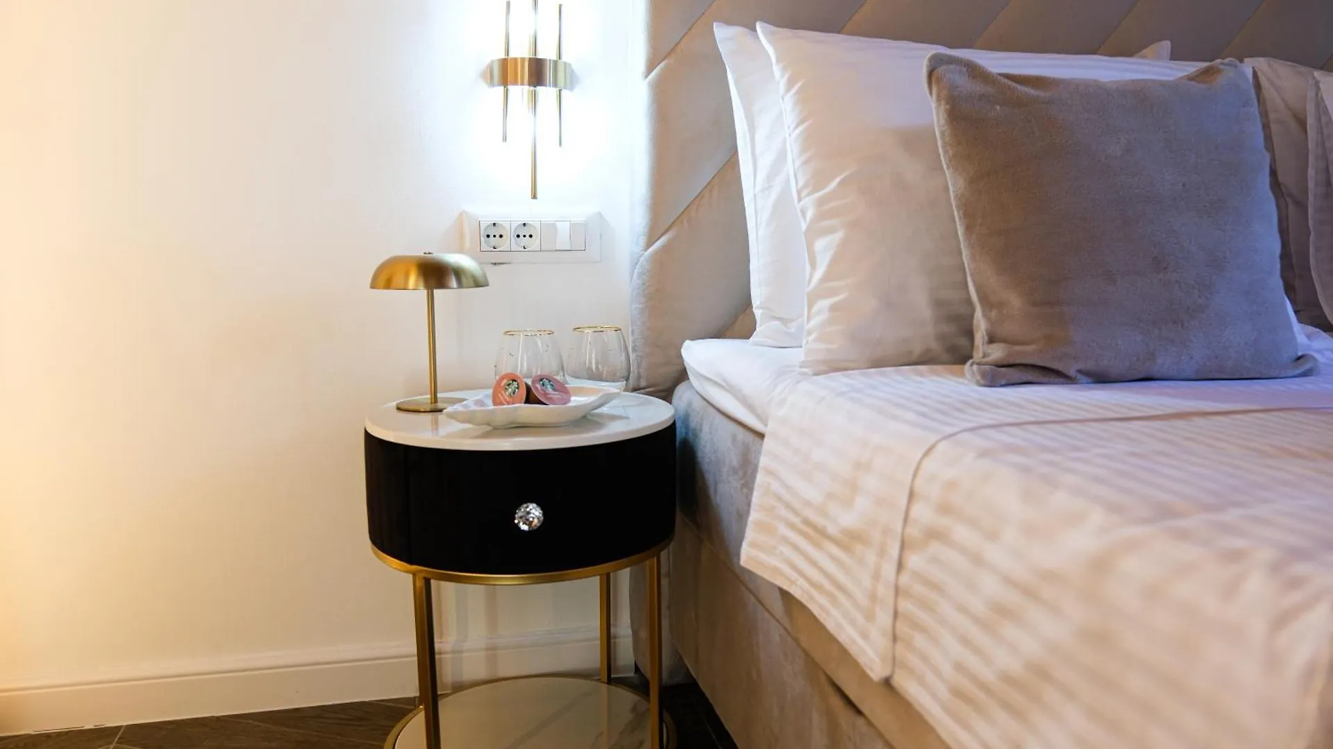 Bed & Breakfast Prisca Luxury Rooms With Breakfast Split Croatia
