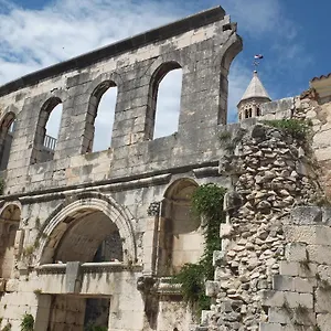 Apartment Royal Antique, Split