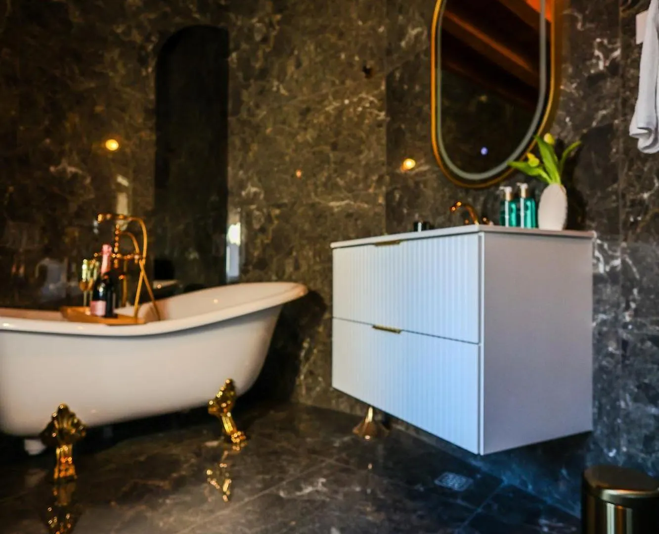 Prisca Luxury Rooms With Breakfast Split Bed & Breakfast