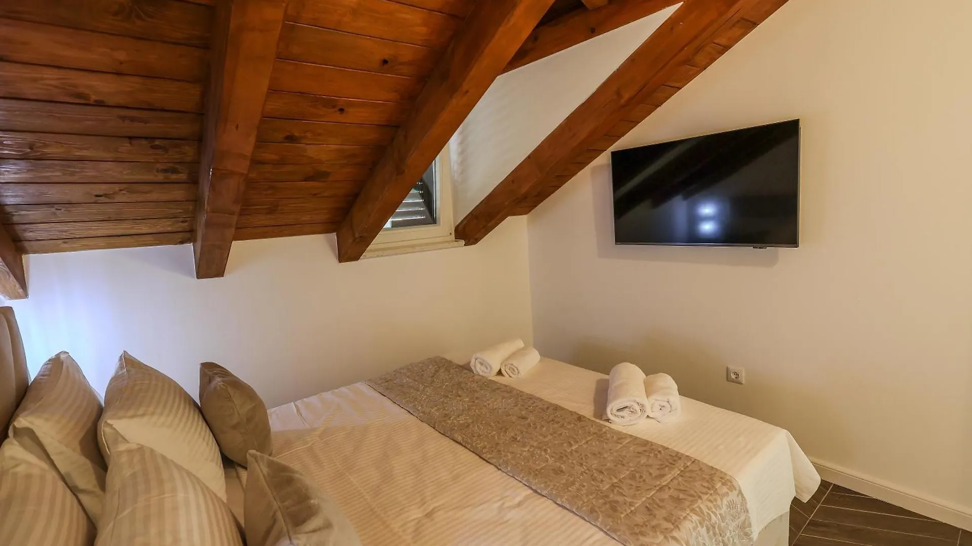 Prisca Luxury Rooms With Breakfast Split Croatia